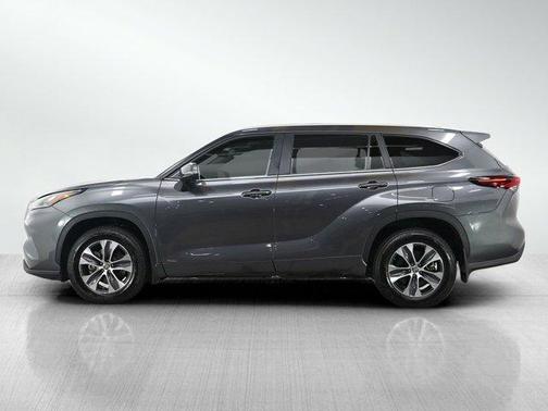 2024 Toyota Highlander Hybrid XLE