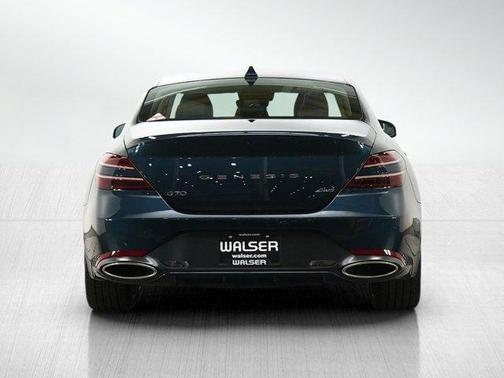 2025 Genesis G70 2.5T