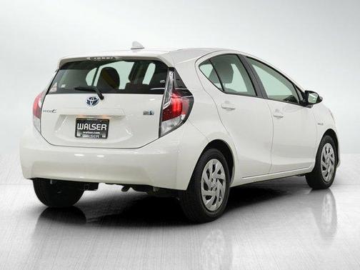 2016 Toyota Prius c Four