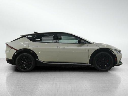2022 Kia EV6 Wind