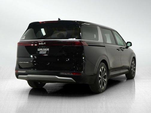 2022 Kia Carnival EX
