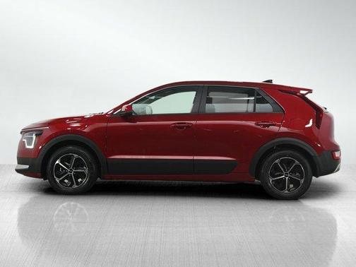 2023 Kia Niro LX