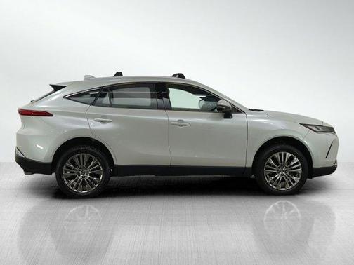 2023 Toyota Venza XLE