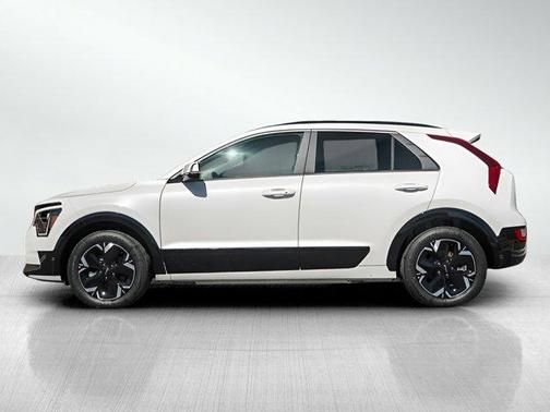 Snow White Pearl 2026 Kia Niro EV Wind