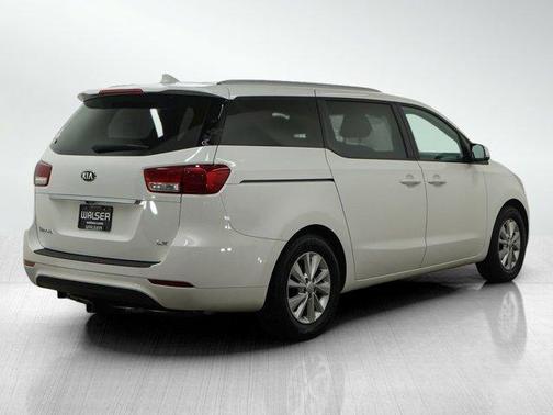 2015 Kia Sedona LX