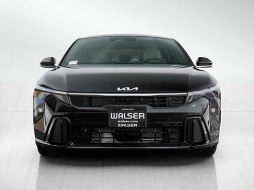 Aurora Black Pearl 2026 Kia K4 GT-LINE