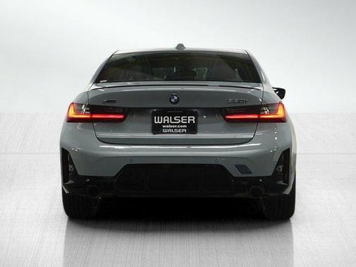 2023 BMW 330 i xDrive
