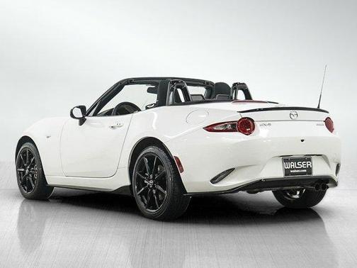 Snowflake White Pearl 2023 Mazda MX-5 Miata Club