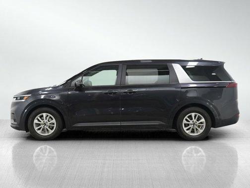 2022 Kia Carnival LXS