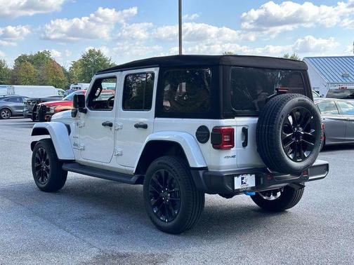 2024 Jeep Wrangler 4xe Sahara