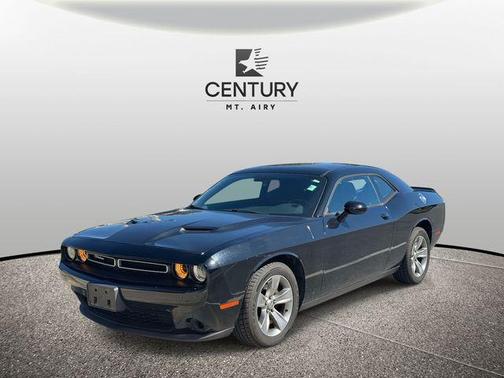 2017 Dodge Challenger SXT