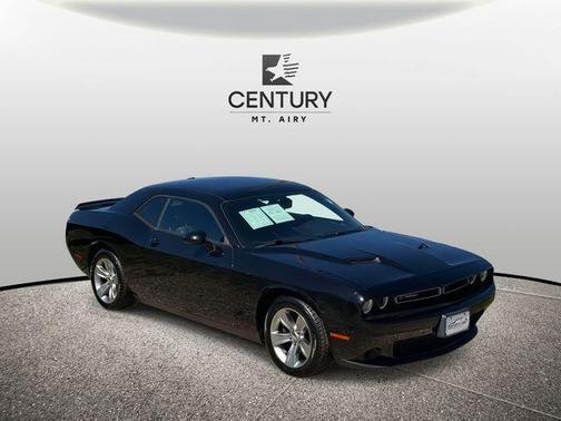 2017 Dodge Challenger SXT