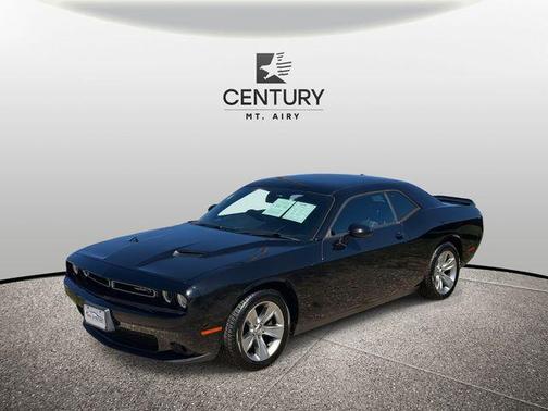 2017 Dodge Challenger SXT