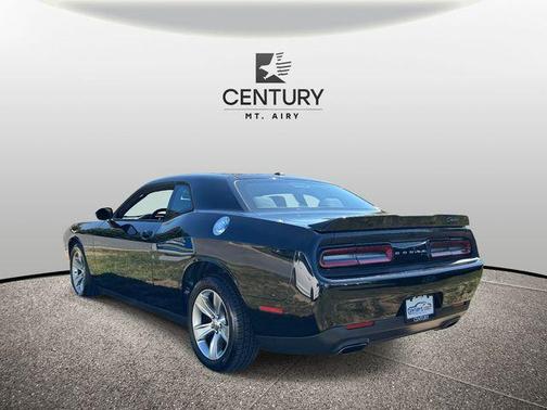2017 Dodge Challenger SXT