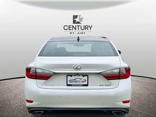 2017 Lexus ES 350 Base