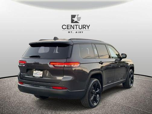 2022 Jeep Grand Cherokee L Laredo
