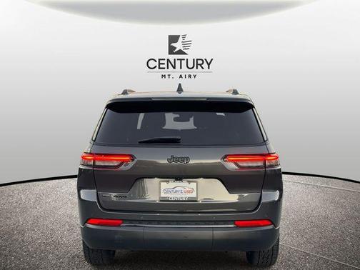 2022 Jeep Grand Cherokee L Laredo