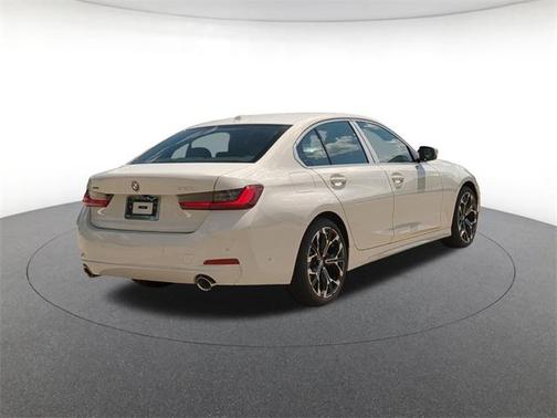 2025 BMW 330 i xDrive