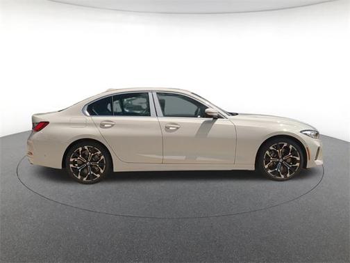2025 BMW 330 i xDrive