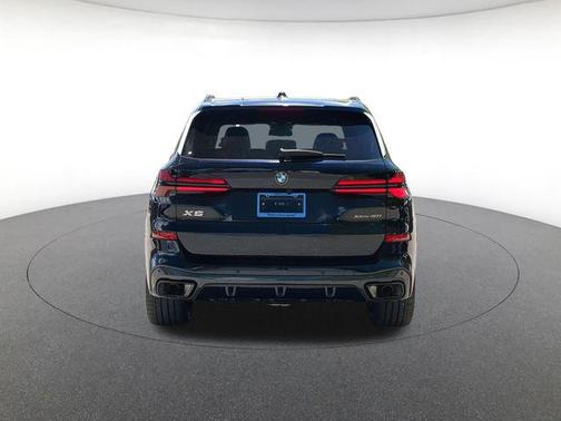 Carbon Black Metallic 2026 BMW X5 xDrive40i