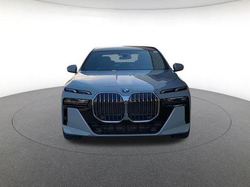 2026 BMW 740 xDrive