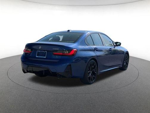 Portimao Blue Metallic 2026 BMW 330 xDrive