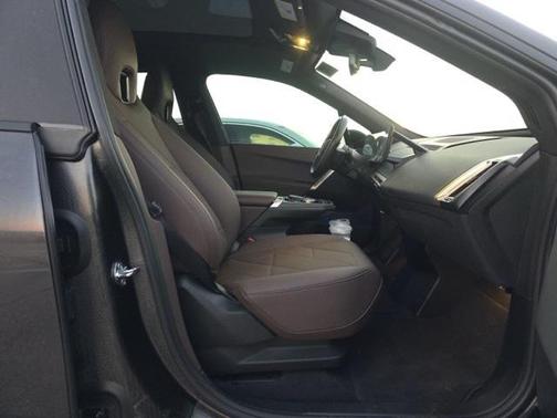 2025 BMW iX xDrive50