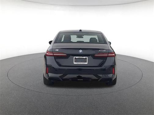 2026 BMW i5 xDrive40