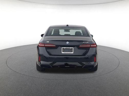 2026 BMW i5 xDrive40