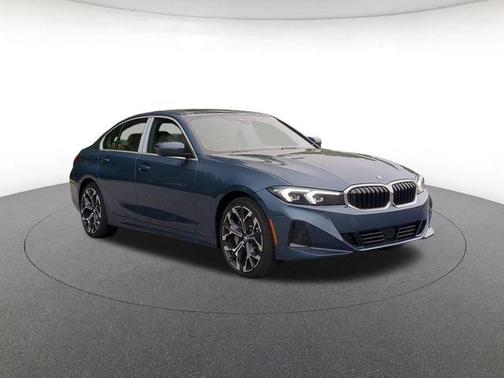Arctic Race Blue Metallic 2026 BMW 330 xDrive NA