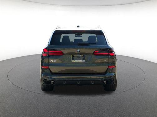 Green Metallic 2026 BMW X5 xDrive40i