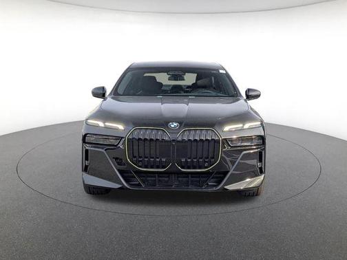 2026 BMW 740 xDrive