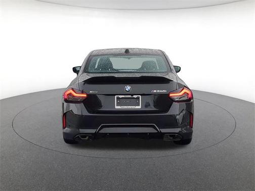 2026 BMW M240 i xDrive