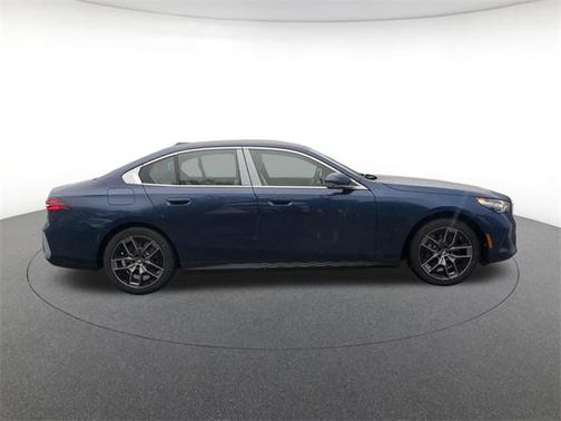 2026 BMW 530 i xDrive