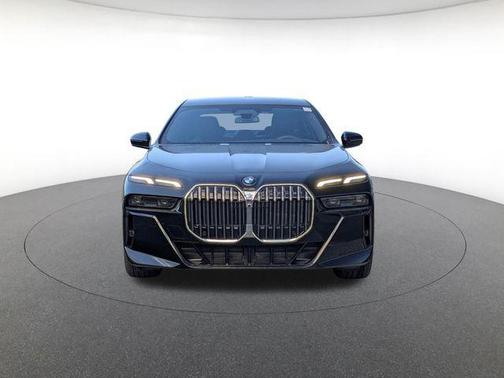 2026 BMW 740 xDrive