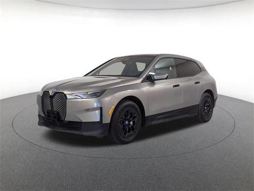 2025 BMW iX xDrive50