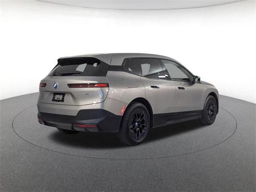 2025 BMW iX xDrive50