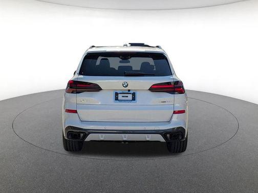 White Metallic 2026 BMW X5 xDrive40i