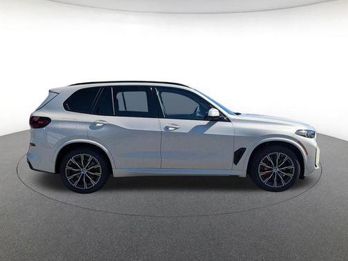 White Metallic 2026 BMW X5 xDrive40i