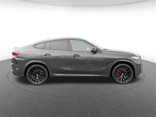 2026 BMW X6 M60i