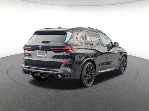 Carbon Black Metallic 2026 BMW X5 xDrive40i