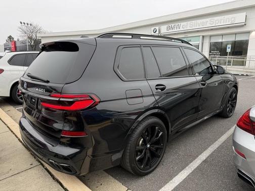 2024 BMW X7 M60i