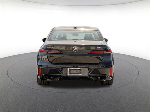 2026 BMW 760 760i xDrive