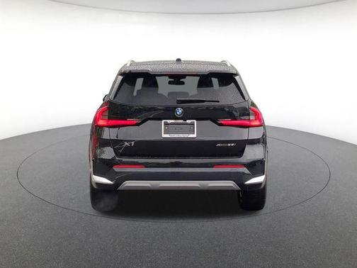 Black Sapphire Metallic 2026 BMW X1 xDrive28i