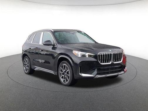 Black Sapphire Metallic 2026 BMW X1 xDrive28i