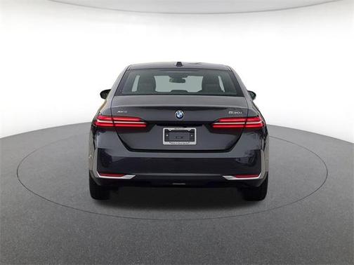 2026 BMW 530 i xDrive