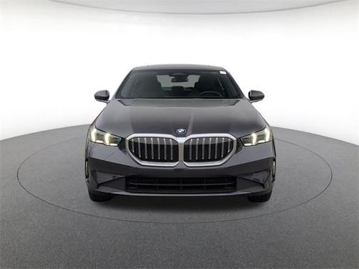 2026 BMW 530 i xDrive
