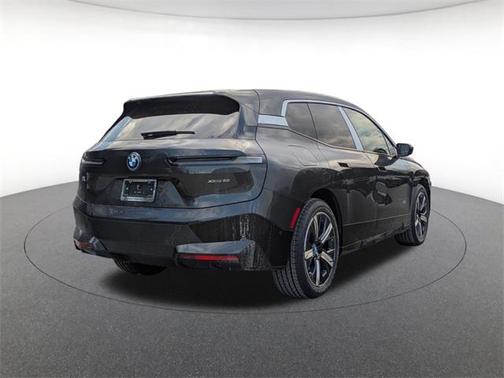2025 BMW iX xDrive50