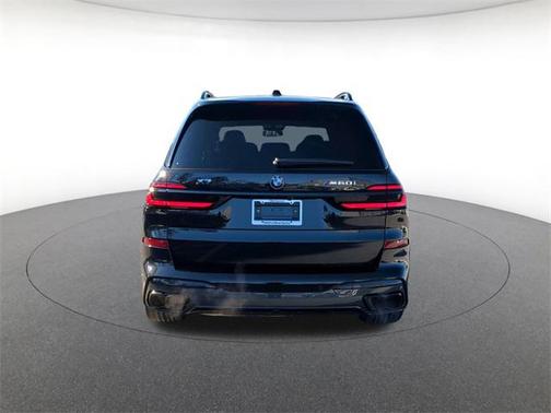 2026 BMW X7 M60i