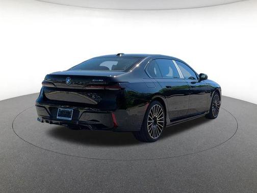 Black Sapphire Metallic 2026 BMW i7 xDrive60